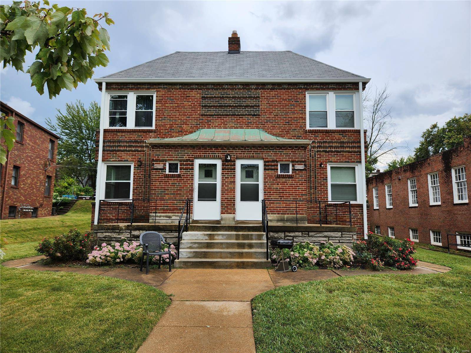 5866 Christy BLVD, St Louis, MO 63116