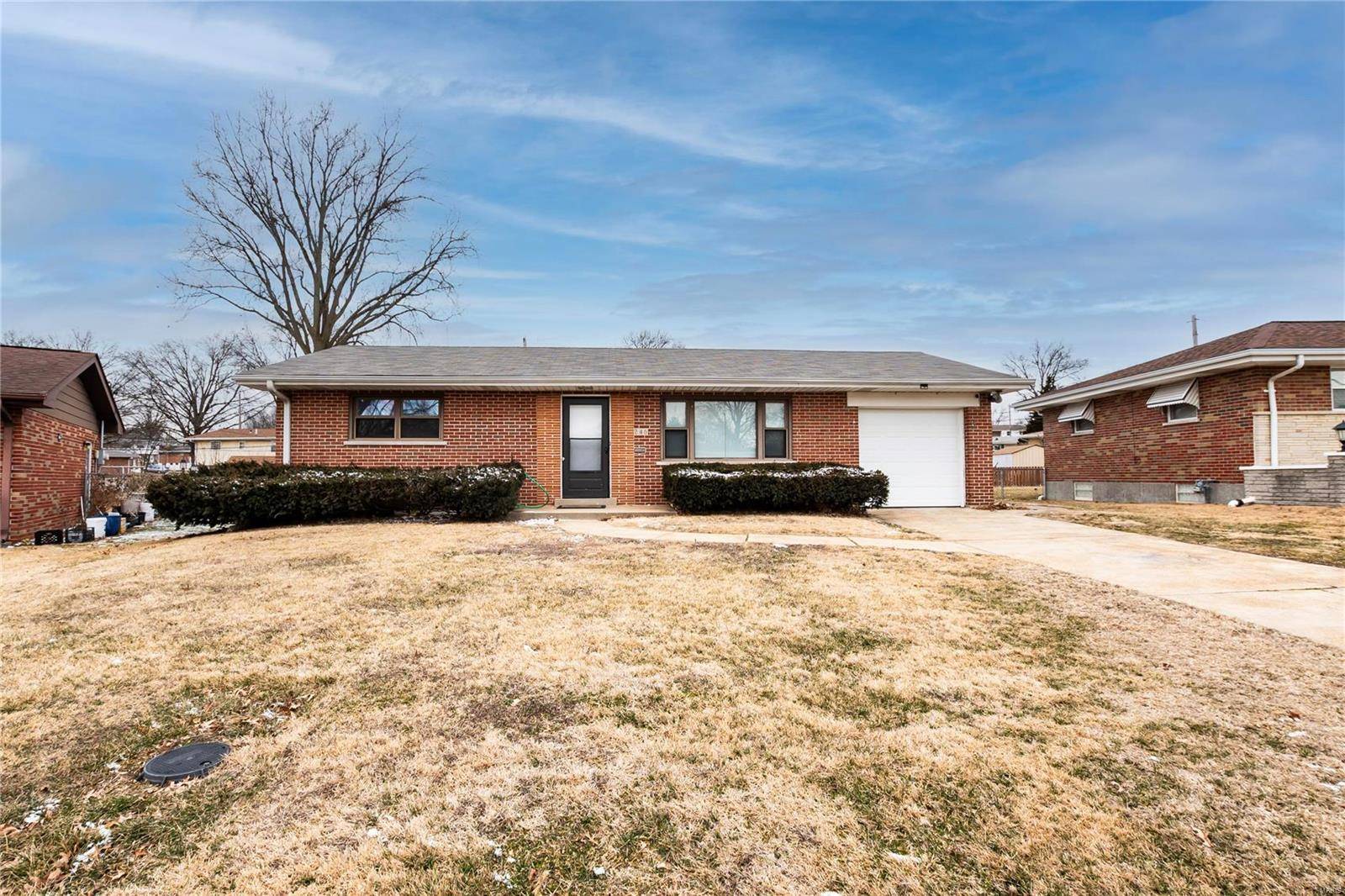 246 Woolwich LN, St Louis, MO 63125