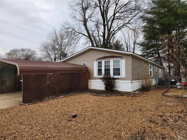 524 Lone Robin ST, Troy, IL 62294