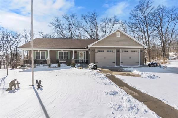 20 Ridgeway DR, Benton, MO 63736