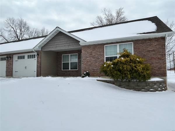 40 Pecan Tree LN, Farmington, MO 63640