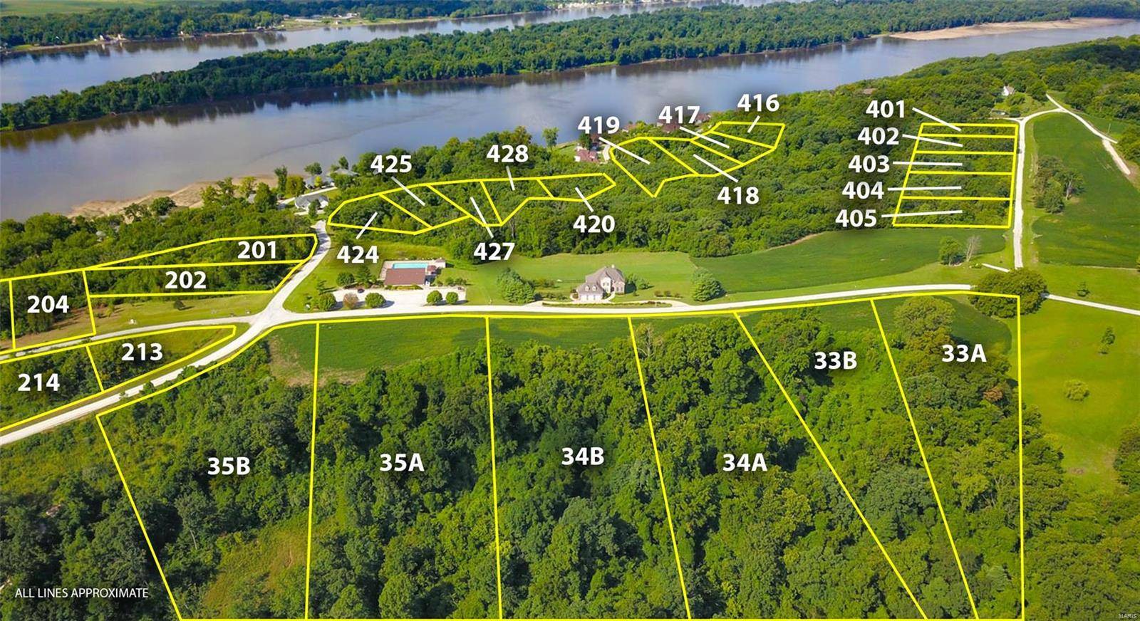 35 Winneberg RD #A, Golden Eagle, IL 62036