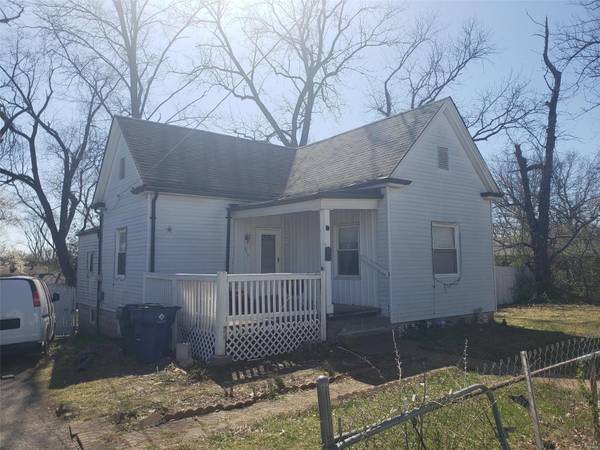 8312 Eads AVE, St Louis, MO 63114
