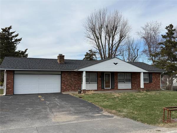 4508 West Ely, Hannibal, MO 63401