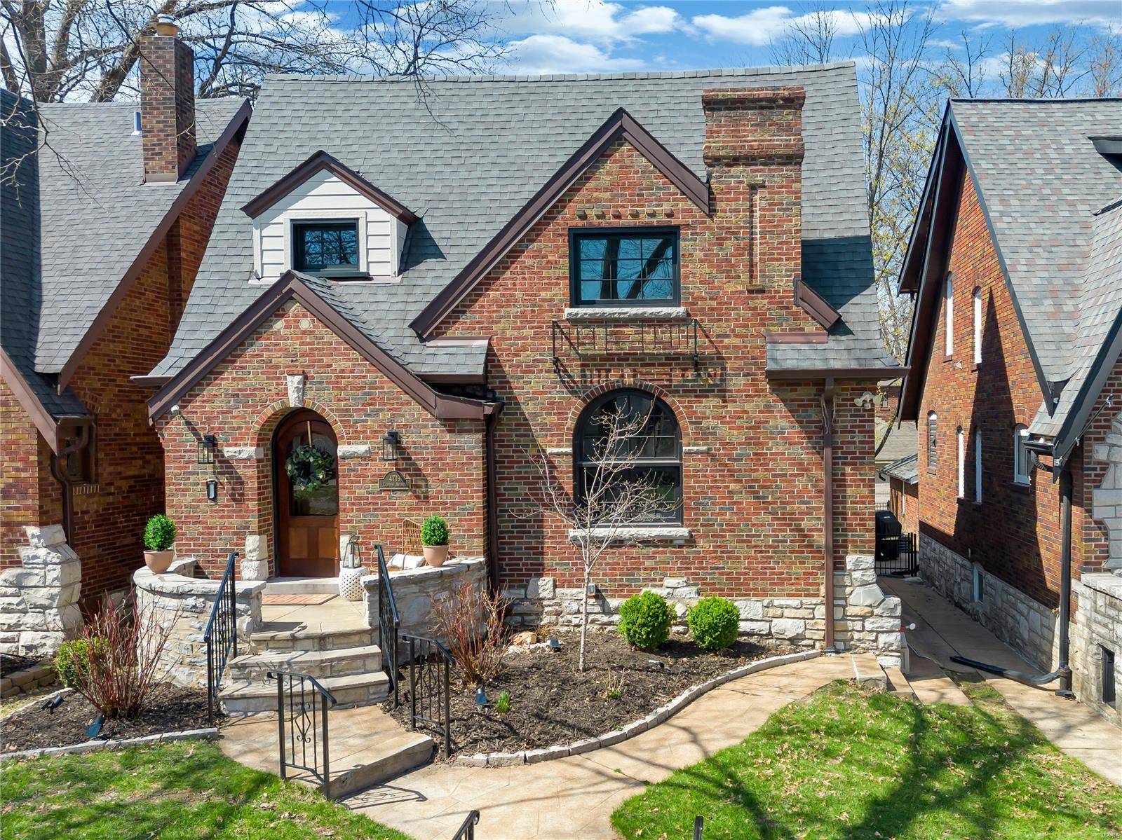 4719 Clifton AVE, St Louis, MO 63109