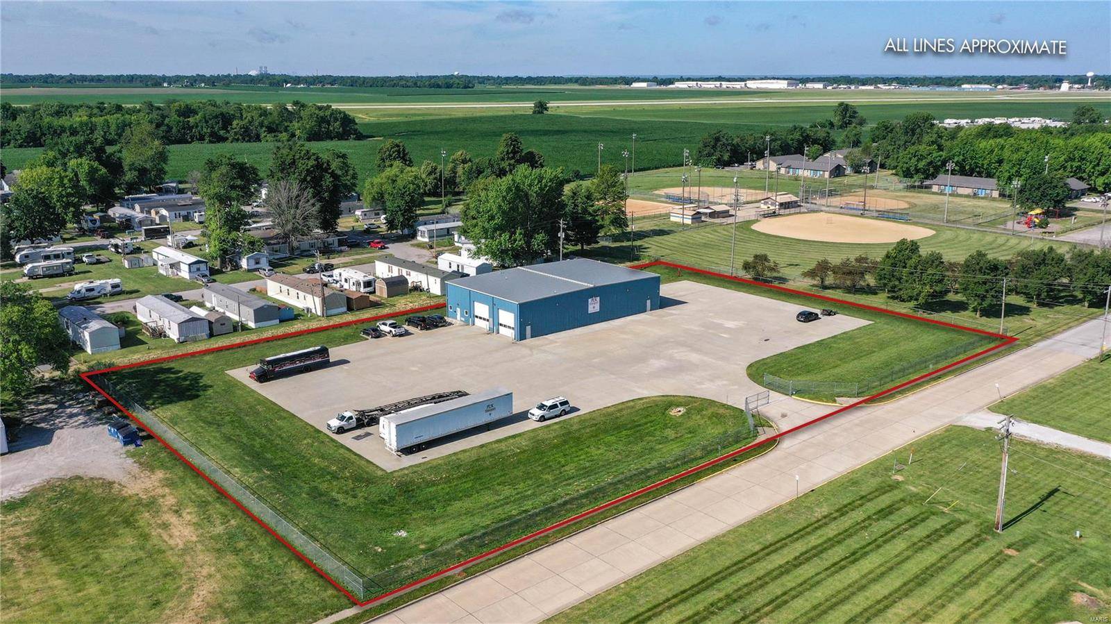 300 Rue Des Chateau ST, Bethalto, IL 62010