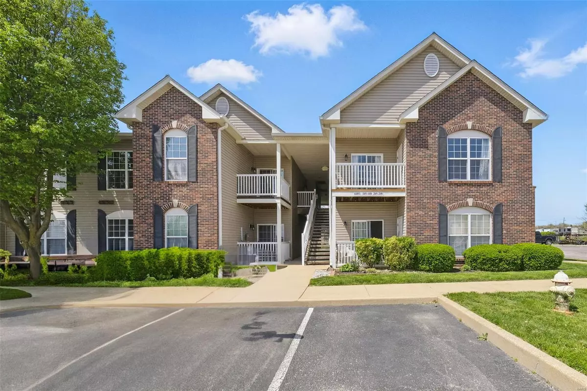St Louis, MO 63129,6401 Brookfield Court DR #207
