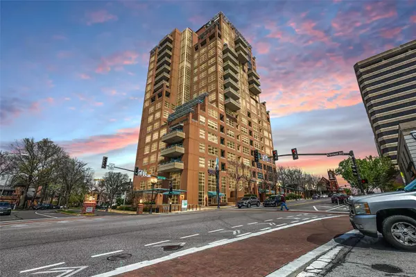 8025 Maryland AVE #2H, St Louis, MO 63105