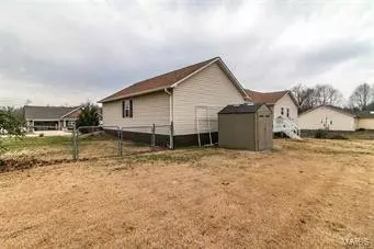 Poplar Bluff, MO 63901,2405 W. Donna Dr.