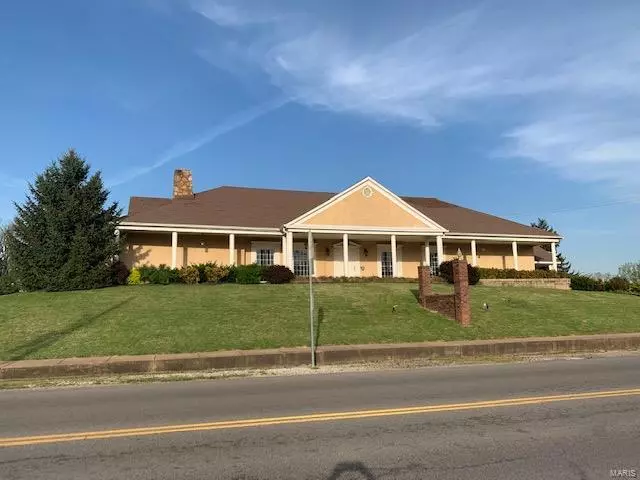 222 S Elm Street, Mountain View, MO 65548