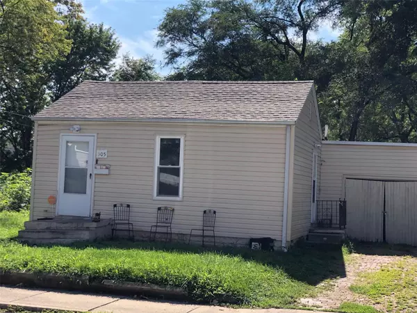 305 N 11th, Belleville, IL 62220