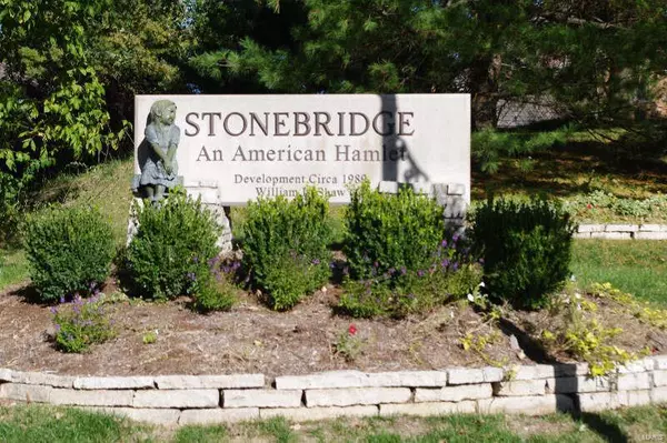 108 Bristol Park LN, Edwardsville, IL 62025