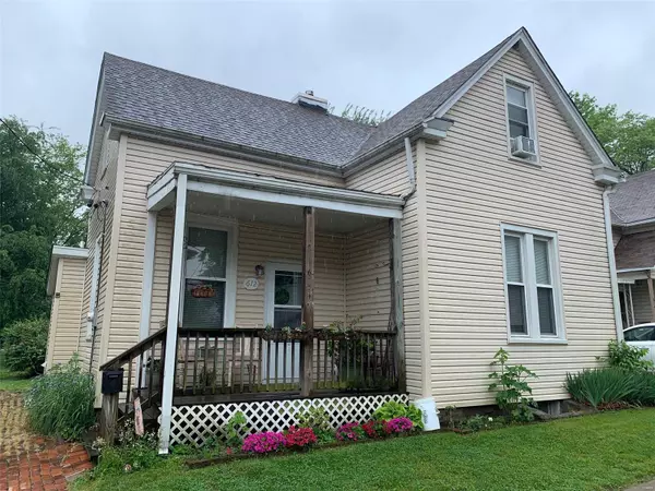 Belleville, IL 62220,612 W Lincoln ST
