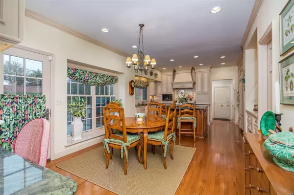 Chesterfield, MO 63017,1032 Medoc CT