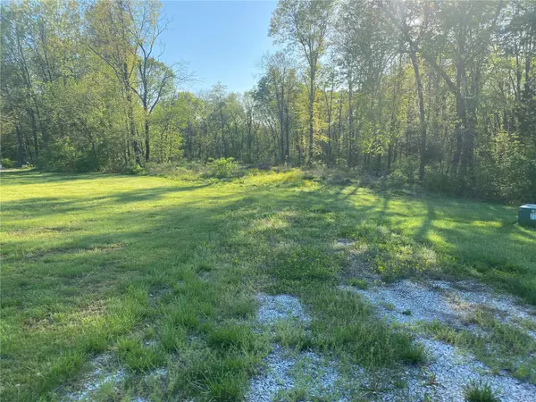 431 Piper CT, Troy, MO 63379