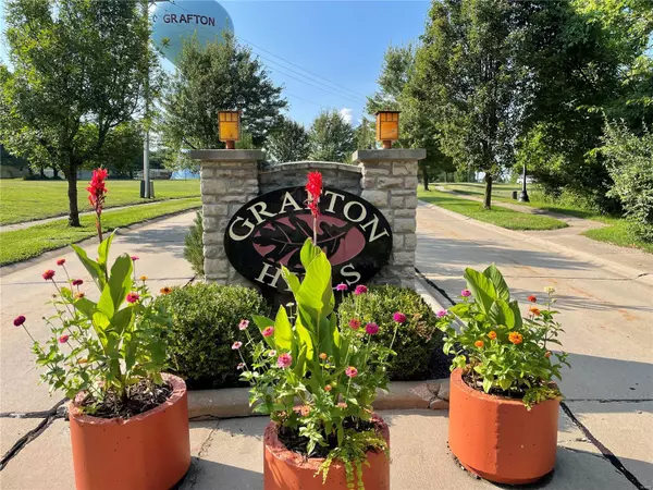 Grafton, IL 62037,82 LOT# 82 Redwing CT
