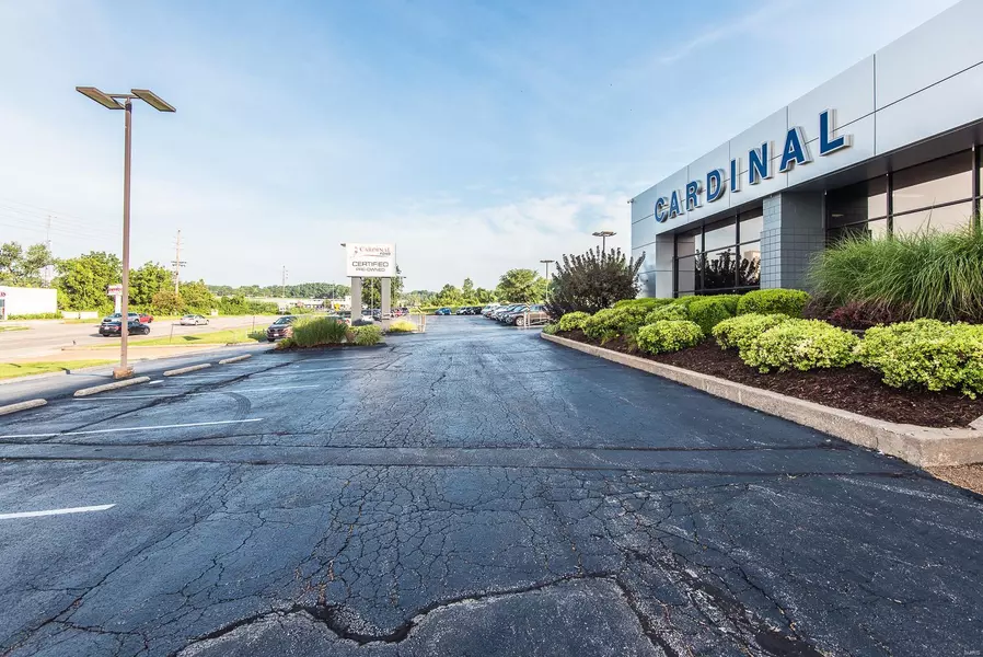 11400 New Halls Ferry, Florissant, MO 63033