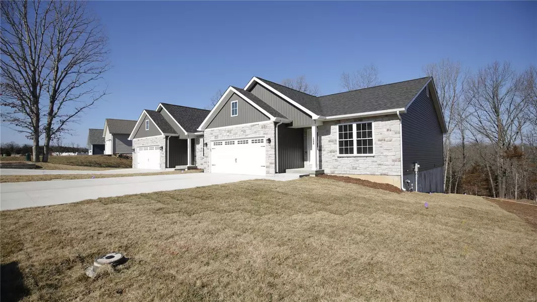 1584 Hickory Landing Drive, De Soto, MO 63020