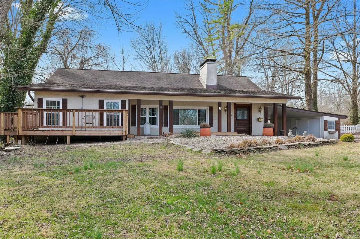 Belleville, IL 62223,17 Commodore DR