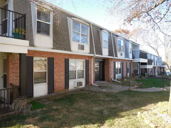 St Louis, MO 63125,1694 Herault PL #G