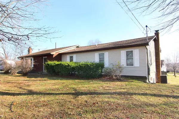 2025 Ridge RD, Jackson, MO 63755