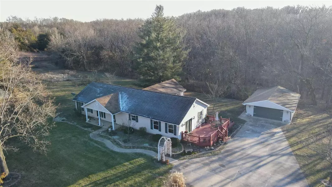 2200 Farris County RD, Foristell, MO 63348