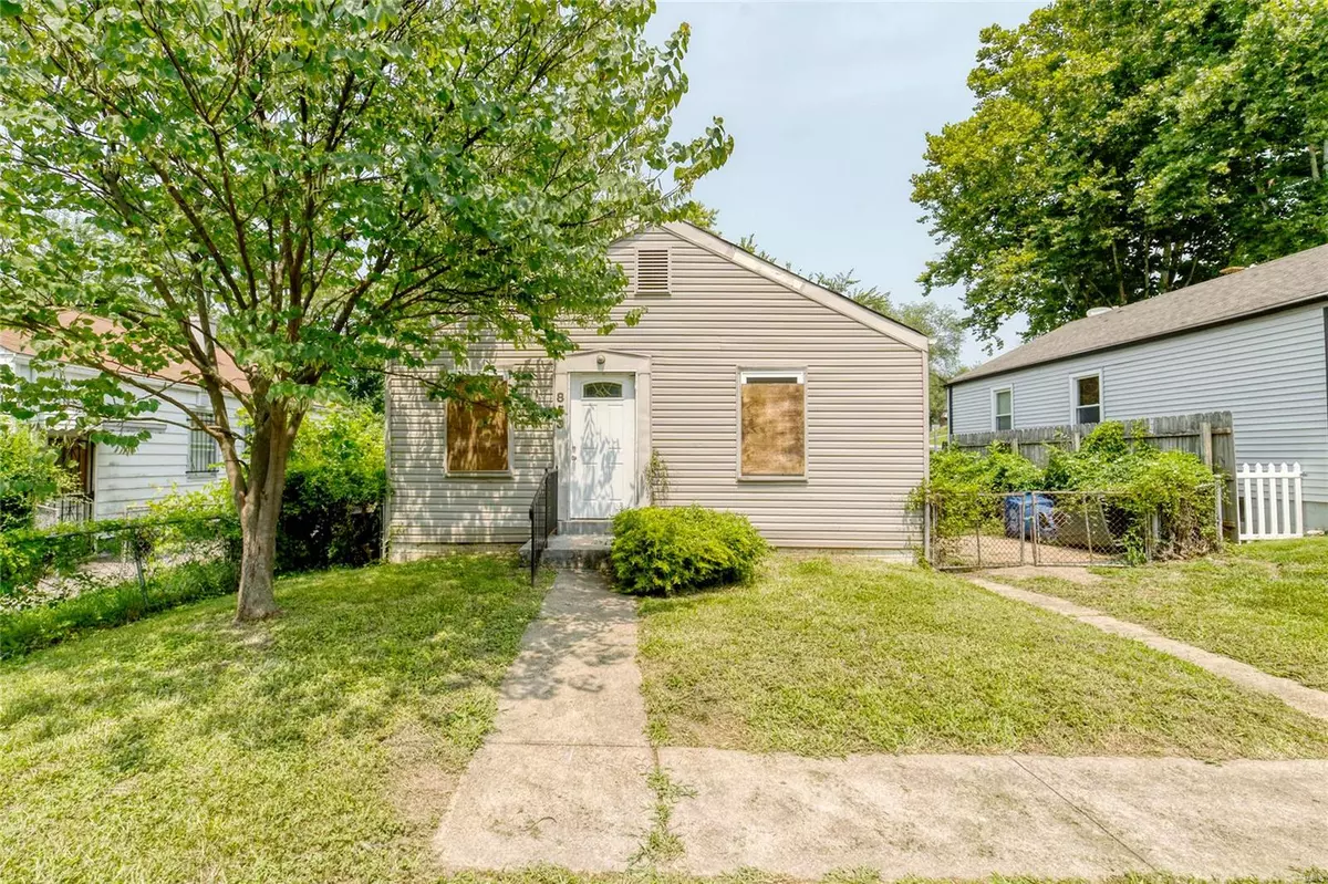 St Louis, MO 63147,853 Nassau DR