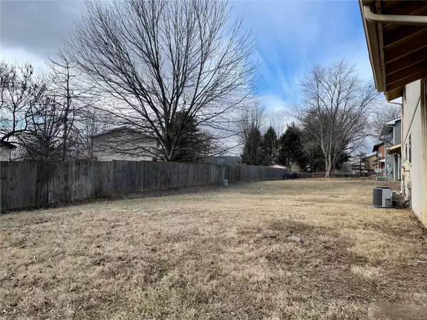 Belleville, IL 62221,709 Plankway DR #709 & 711
