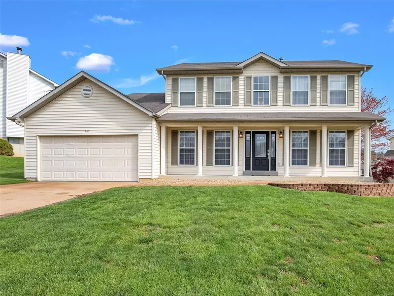 967 Winter Park Dr, Fenton, MO 63026