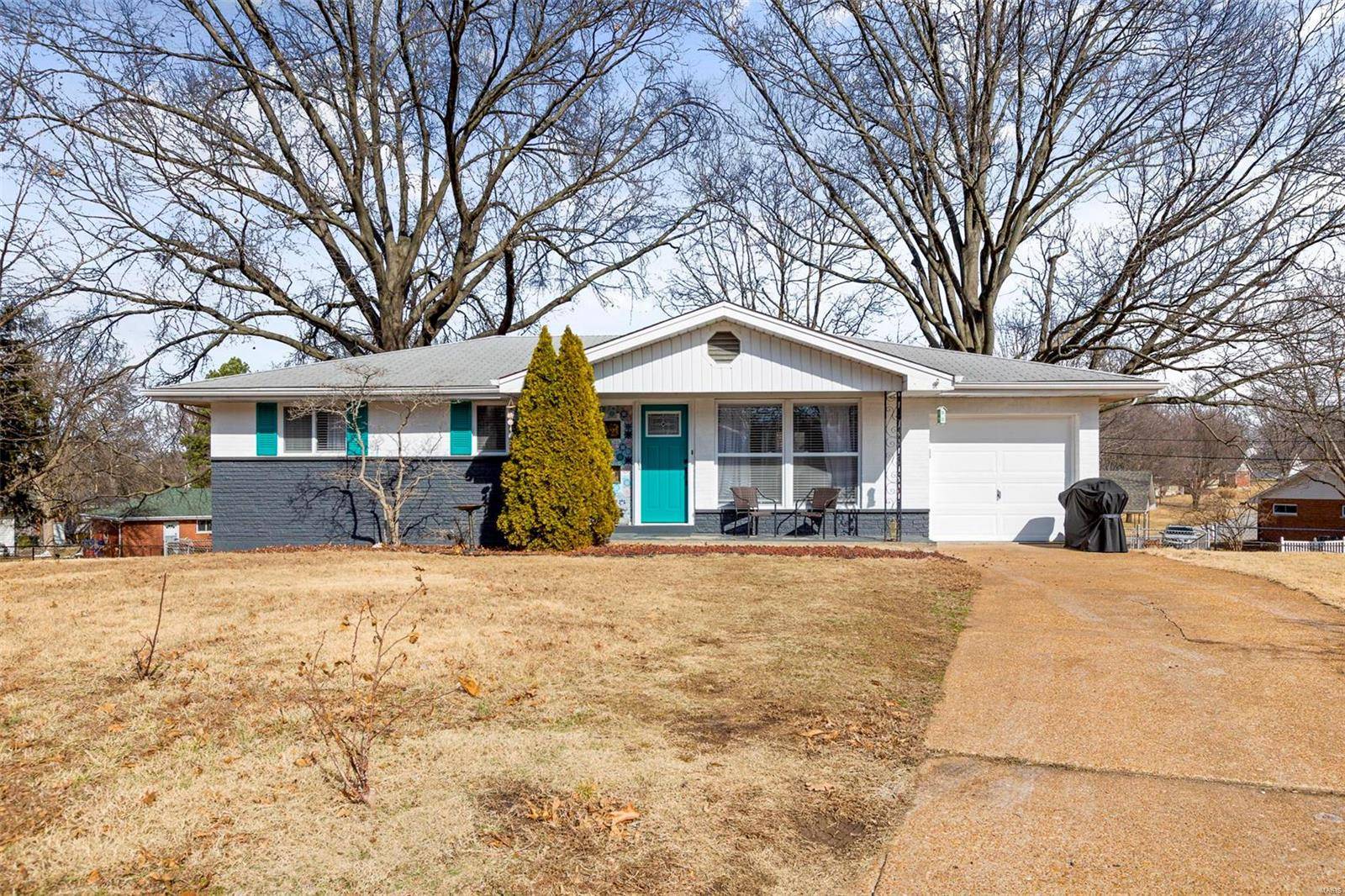 707 El Ray, St Louis, MO 63125