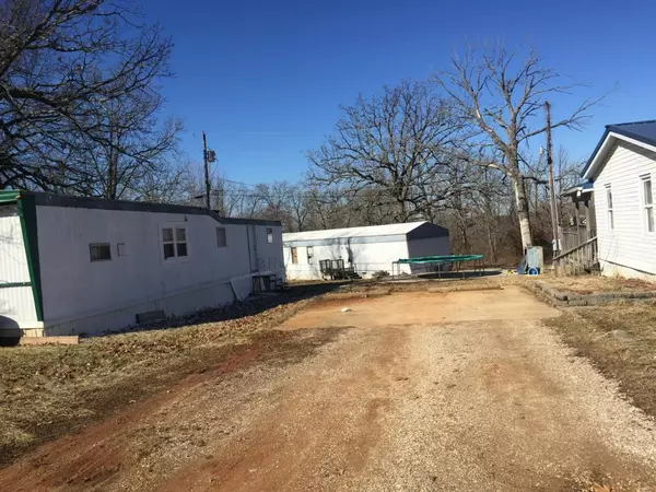 100 VERNON ST, St Robert, MO 65584