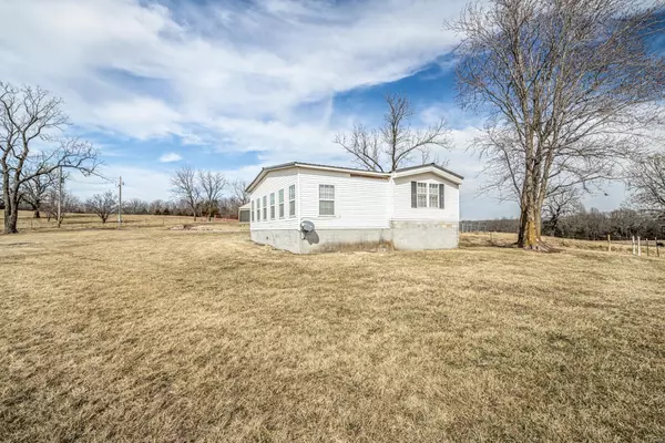 Lebanon, MO 65536,27576 Sassafras DR