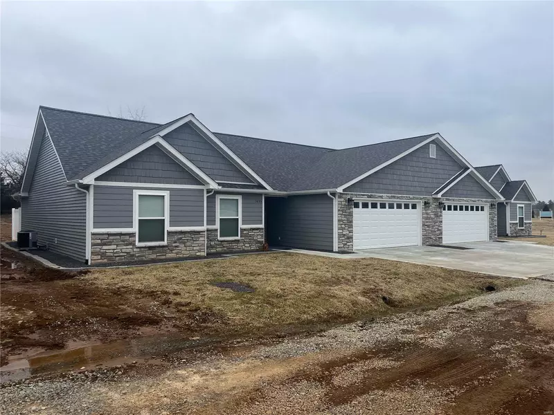 4 Ivy Ln, Fredericktown, MO 63645