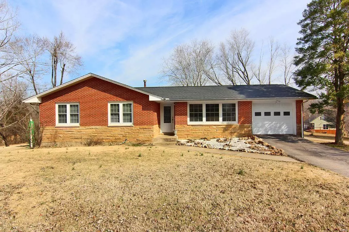 Marble Hill, MO 63764,0 RR 4 Box 60, BCR 300