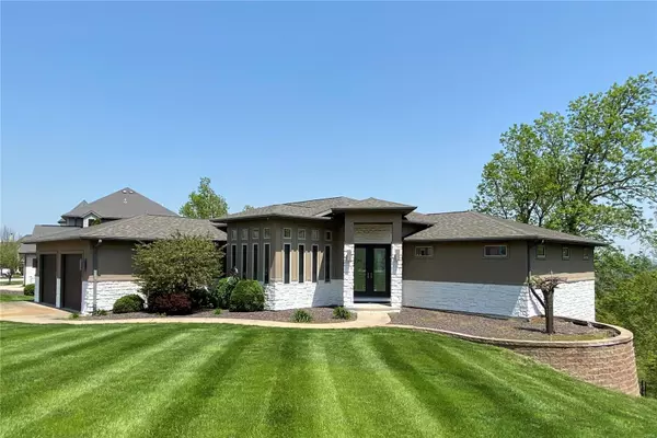 120 El Rancho DR, Hannibal, MO 63401