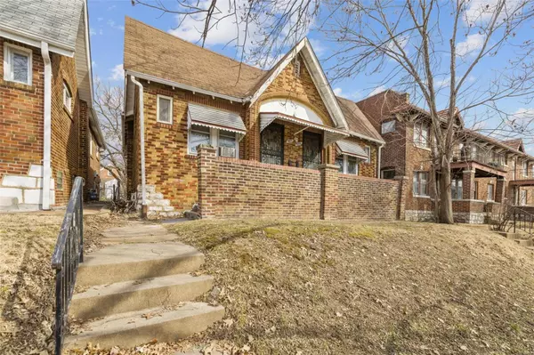 St Louis, MO 63116,4009 Fairview AVE