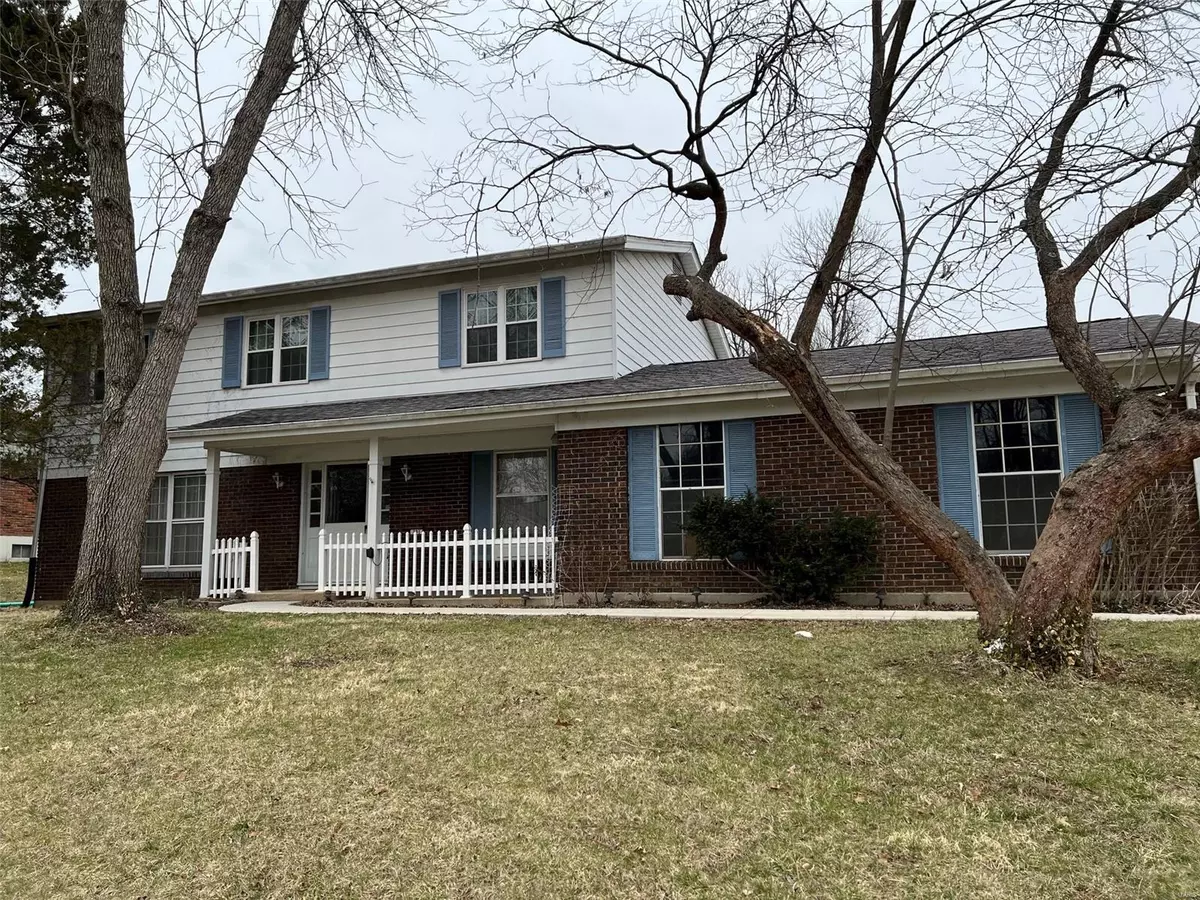 Ballwin, MO 63021,101 Windcliffe DR