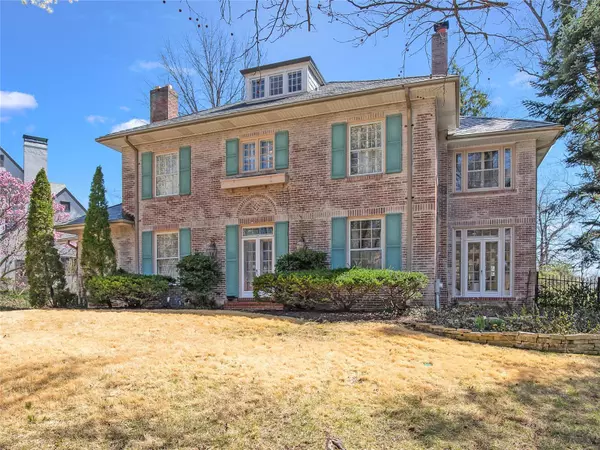 Clayton, MO 63105,12 Southmoor DR