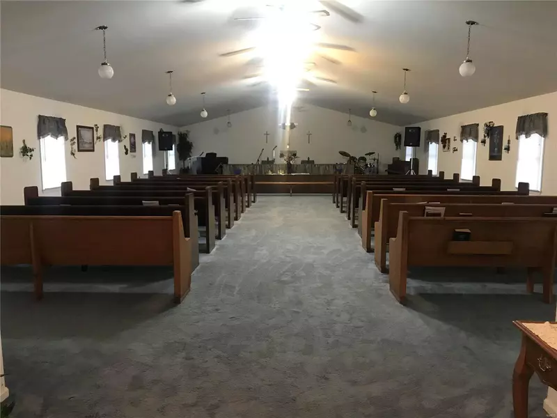 21 Walnut St., St James, MO 65559