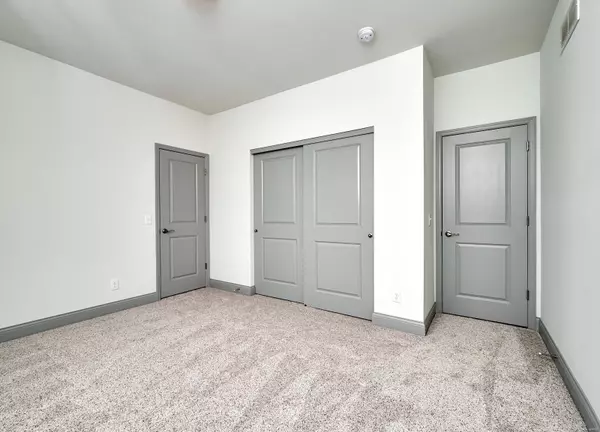 Wentzville, MO 63385,2 Windsor Park CT