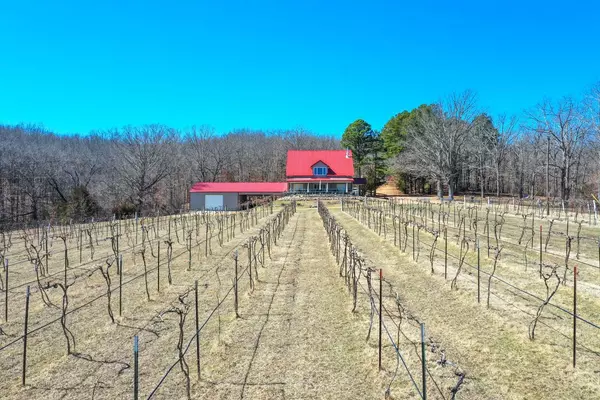 425 Highway VV, Salem, MO 65560