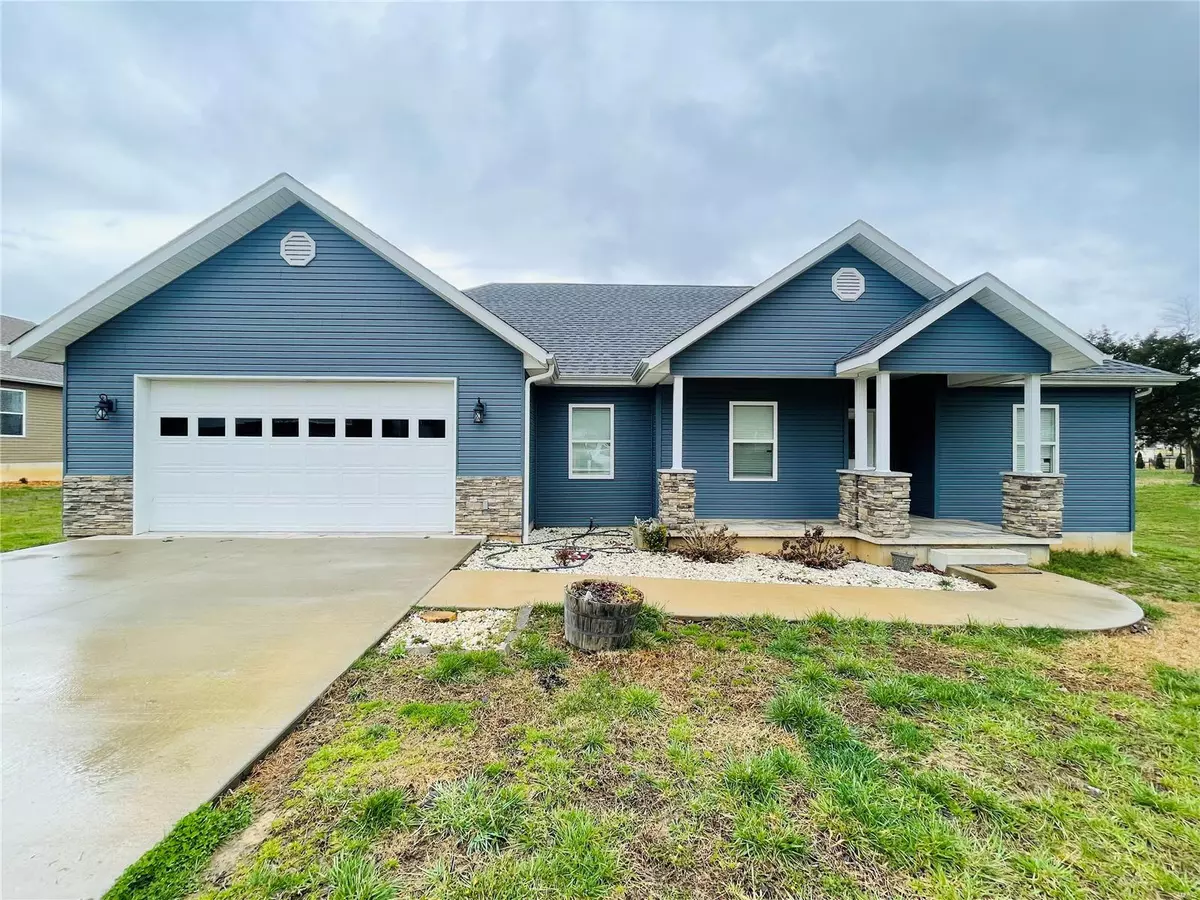 Poplar Bluff, MO 63901,2406 W Donna DR