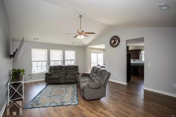 Waynesville, MO 65583,103 Pioneer CT