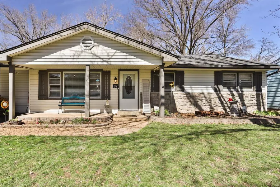 55 Rainbow Drive, Fenton, MO 63026