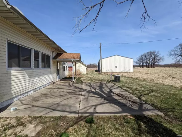 Chesterfield, IL 62630,14477 Route 111