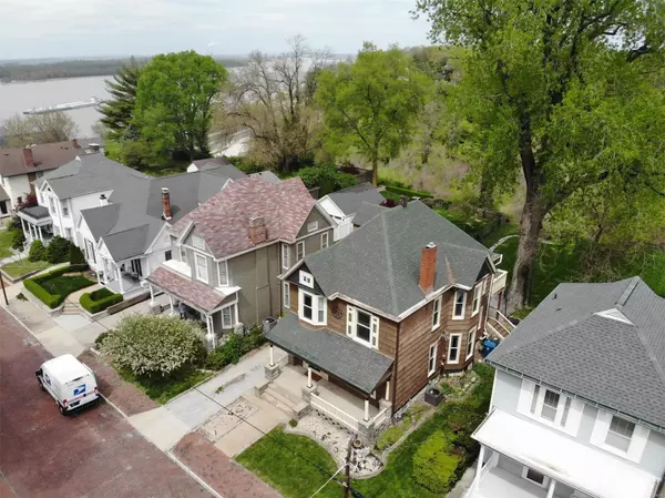 Alton, IL 62002,442 Bluff ST