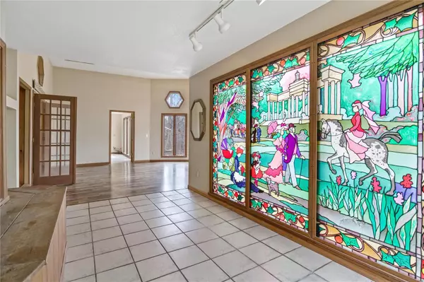 Linn Creek, MO 65052,2084 Business Park RD