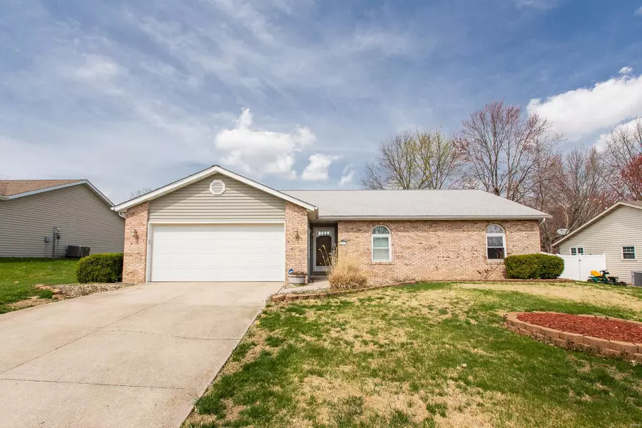 3817 Rolling Meadows DR, Shiloh, IL 62221