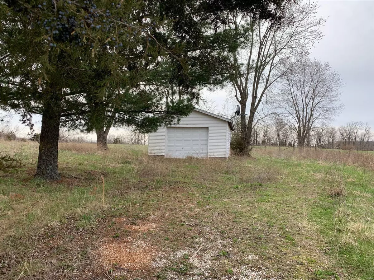 Potosi, MO 63664,10049 Jackal RD