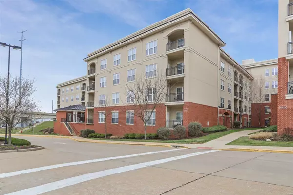 Brentwood, MO 63144,1251 Strassner #2403